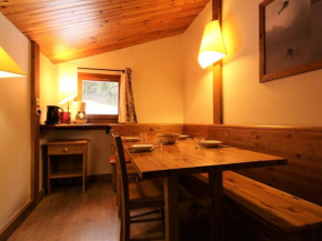 Appartement spacieux près du centre, balcon - FR-1-181-2443
